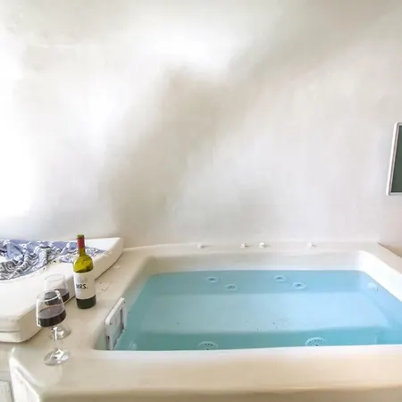 White Cave House Oia