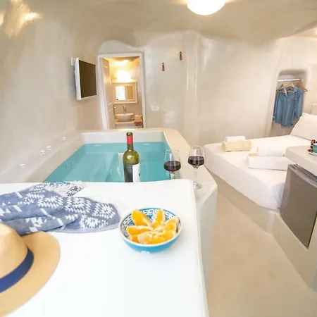 White Cave House Nyaraló Ía