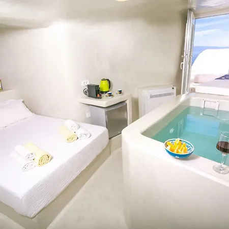 White Cave House Oia