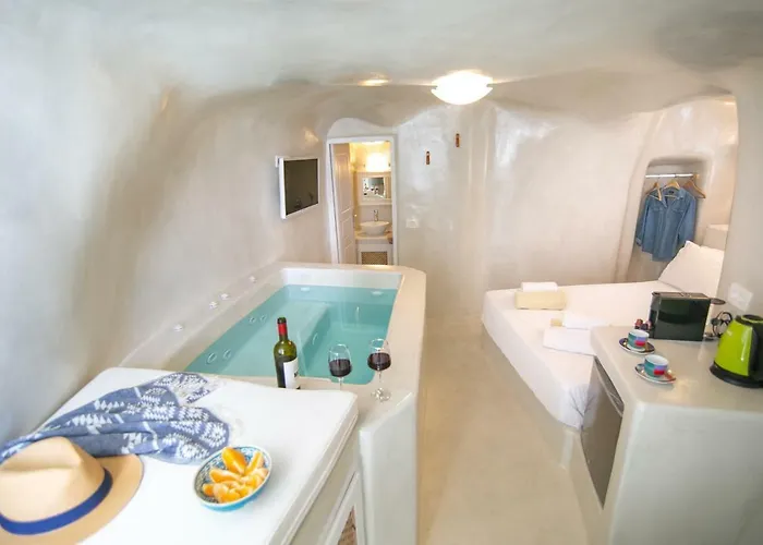 White Cave House * Ия