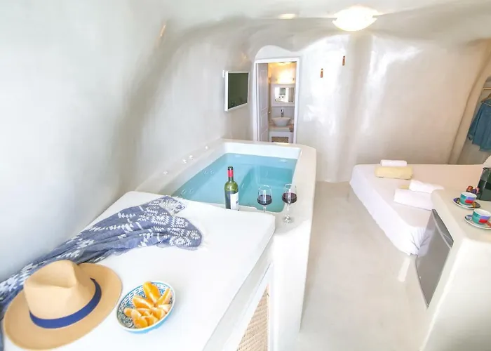 Semesterbostad White Cave House